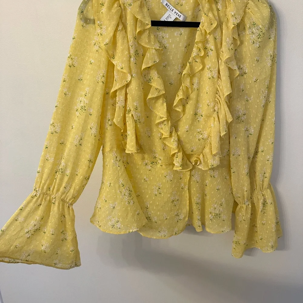 Elegant Yellow Floral Ruffle Blouse - Picture 1 of 5